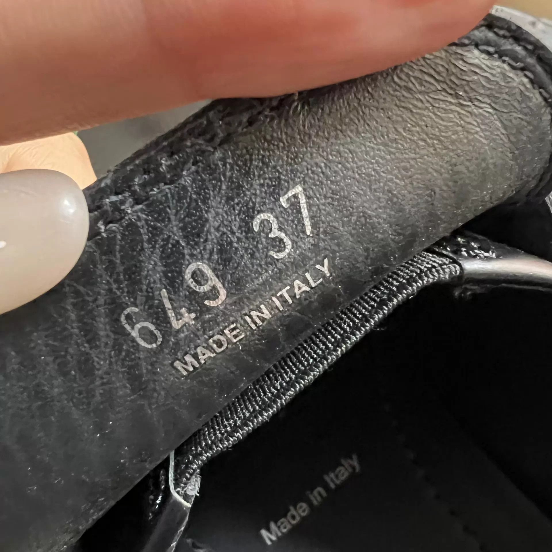 Prada PRADA Monolith Loafer Black Size 37 Like New Size US 6.5 / IT 36.5 - 8 Thumbnail