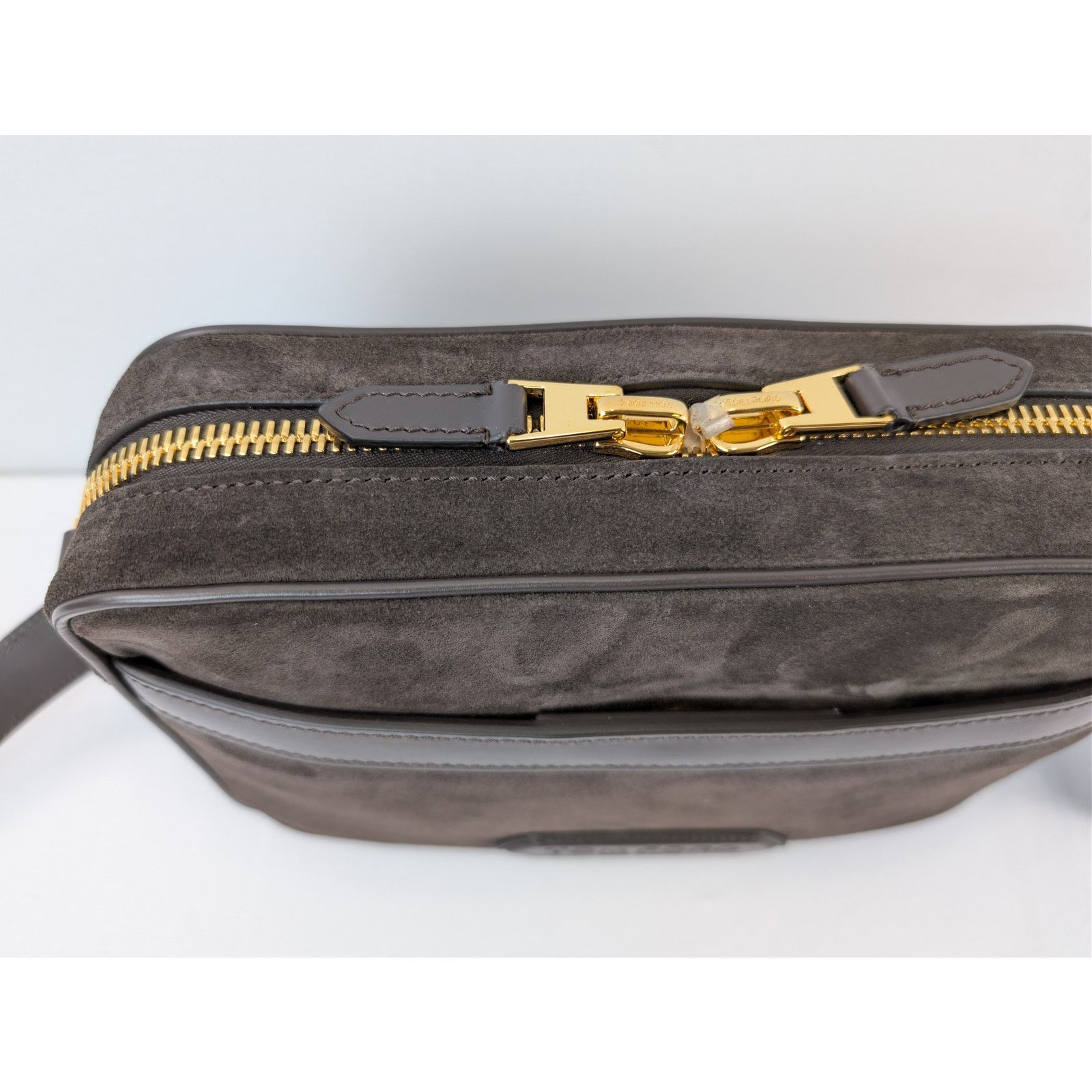 Tom Ford o1rshd1 Logo-Embossed Leather Messenger Bag in Brown Size ONE SIZE - 6 Thumbnail