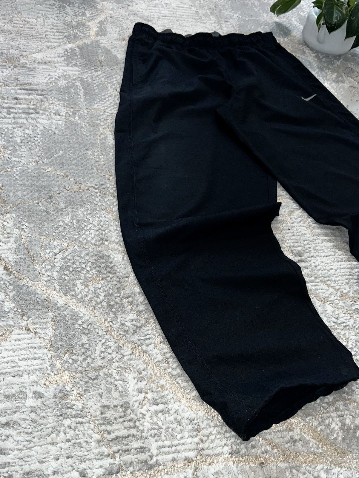 Nike × Vintage NIKE 00S VINTAGE 🦍 NYLON SWEATPANTS Y2K JOGGERS Size US 34 / EU 50 - 5 Thumbnail