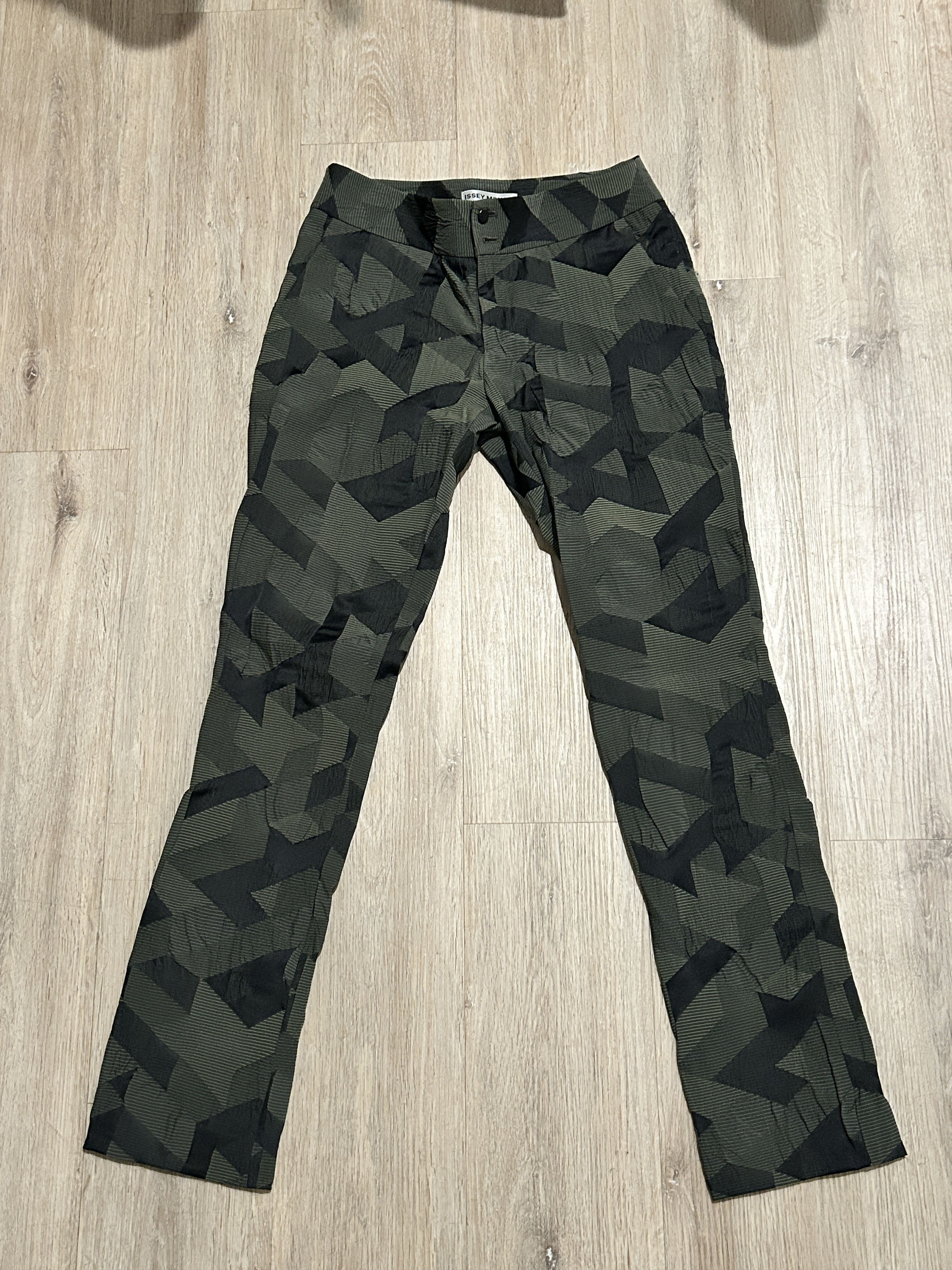 Issey Miyake Issey dress camo pants Size US 30 / EU 46 - 1 Thumbnail