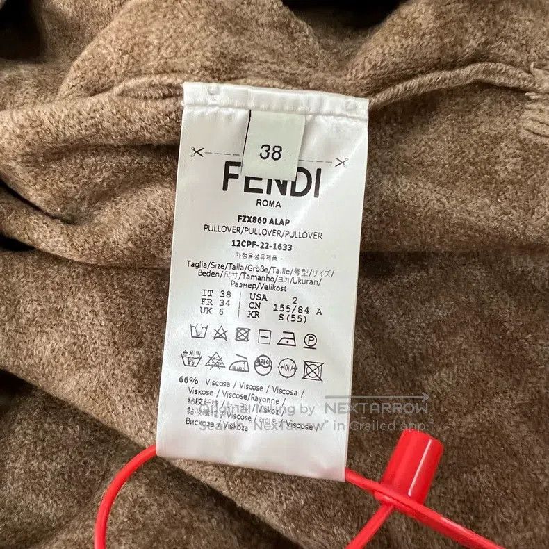 Fendi Fendi Logo Embossed Fleece Sweatshirt Size XS / US 0-2 / IT 36-38 - 6 Thumbnail