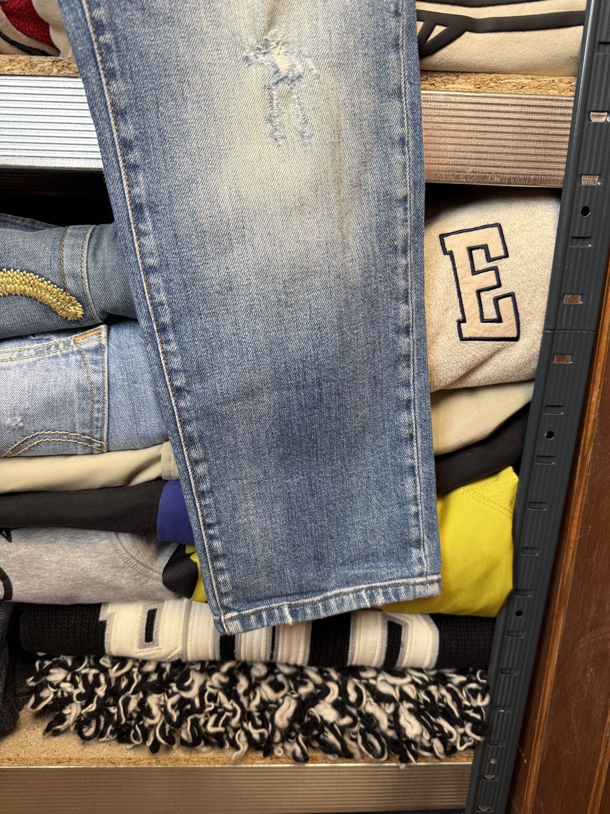 Dolce & Gabbana Vintage Dolce Gabbana Metal Logo Denim Jeans Luxury Y2K Size 34" / US 12 / IT 48 - 6 Thumbnail