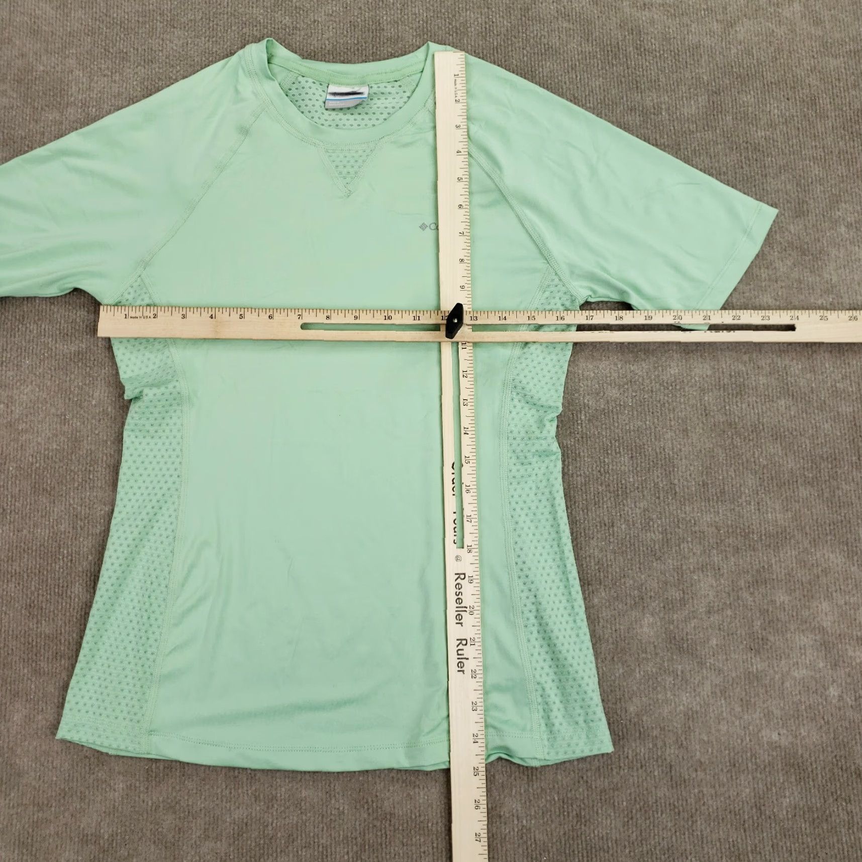 Vintage Columbia Womens Green Running T-Shirt Adult XS Crew Neck Short Sleeve Moisture Wicking Size XS / US 0-2 / IT 36-38 - 2 Thumbnail