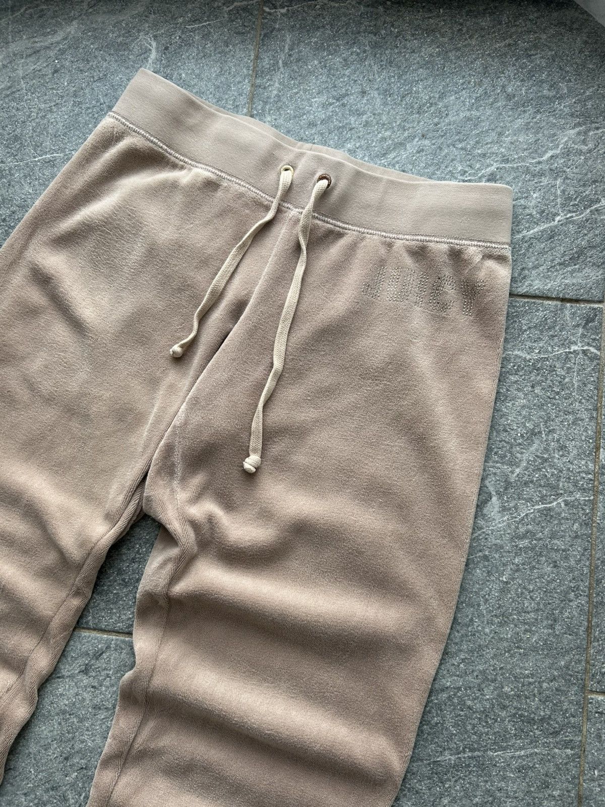 Juicy Couture Vintage sweatpants juicy couture velvet y2k small jogger Size 28" / US 6 / IT 42 - 2 Thumbnail