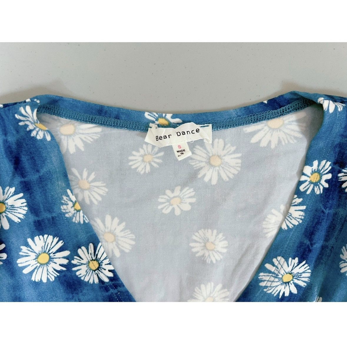 Bershka Blue Daisy Floral Print Crop Top Tee T-Shirt Blouse Size S 🌼 Size S / US 4 / IT 40 - 3 Thumbnail