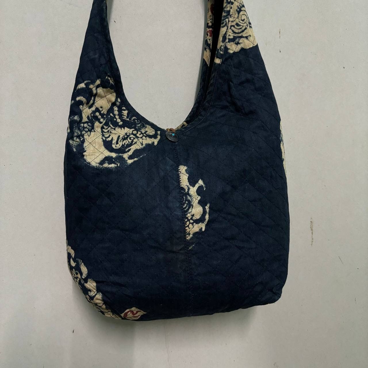 45rpm Vtg 45R 45rpm Quilted Indigo Batik Hobo Bag Made in Japan Size ONE SIZE - 3 Thumbnail