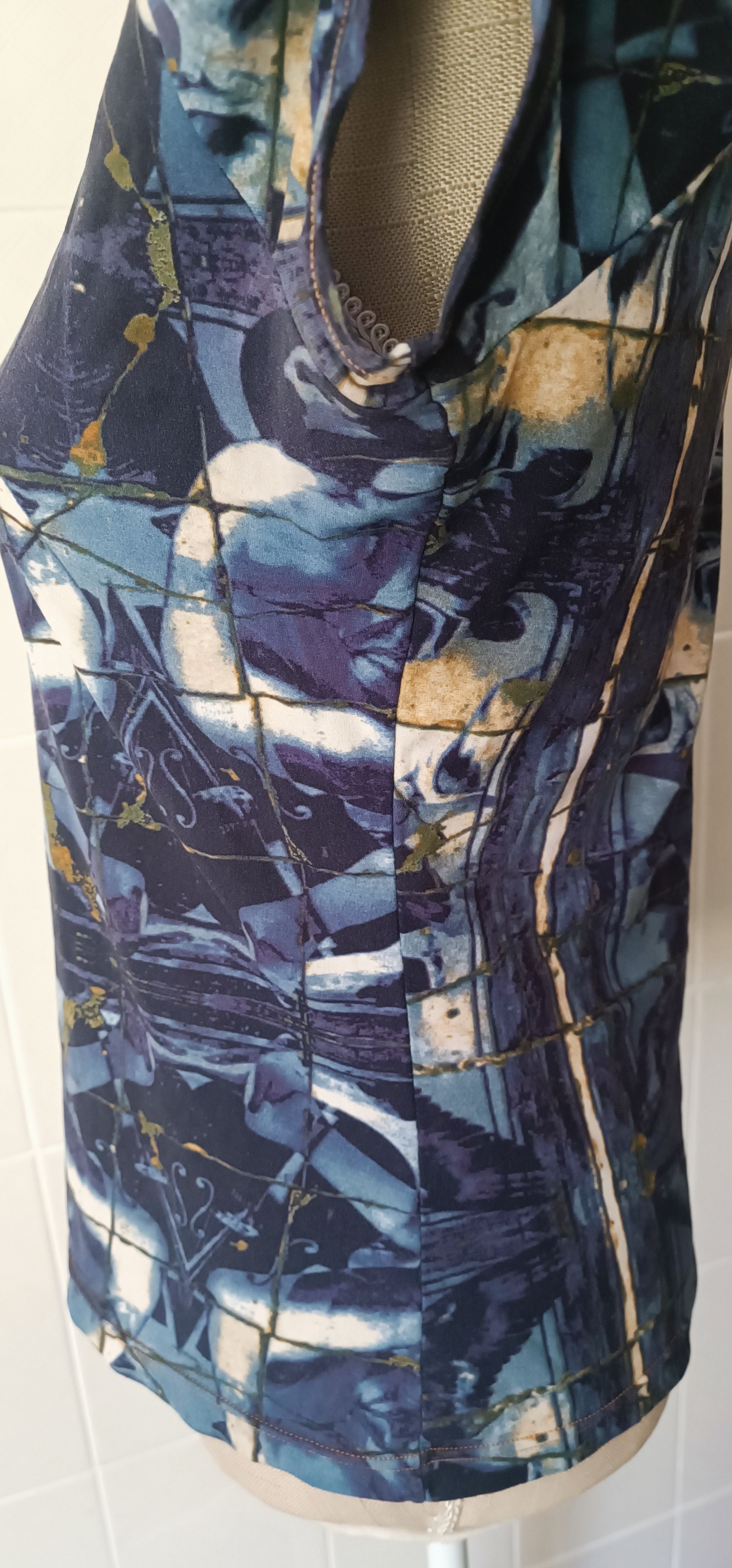 Jean Paul Gaultier 90's - Gaultier Jeans - Feminine silhouettes print t-shirt Size US XS / EU 42 / 0 - 19 Thumbnail