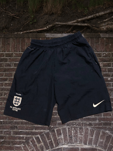 Nike Nike Shorts Size US 32 / EU 48 - 1 Thumbnail