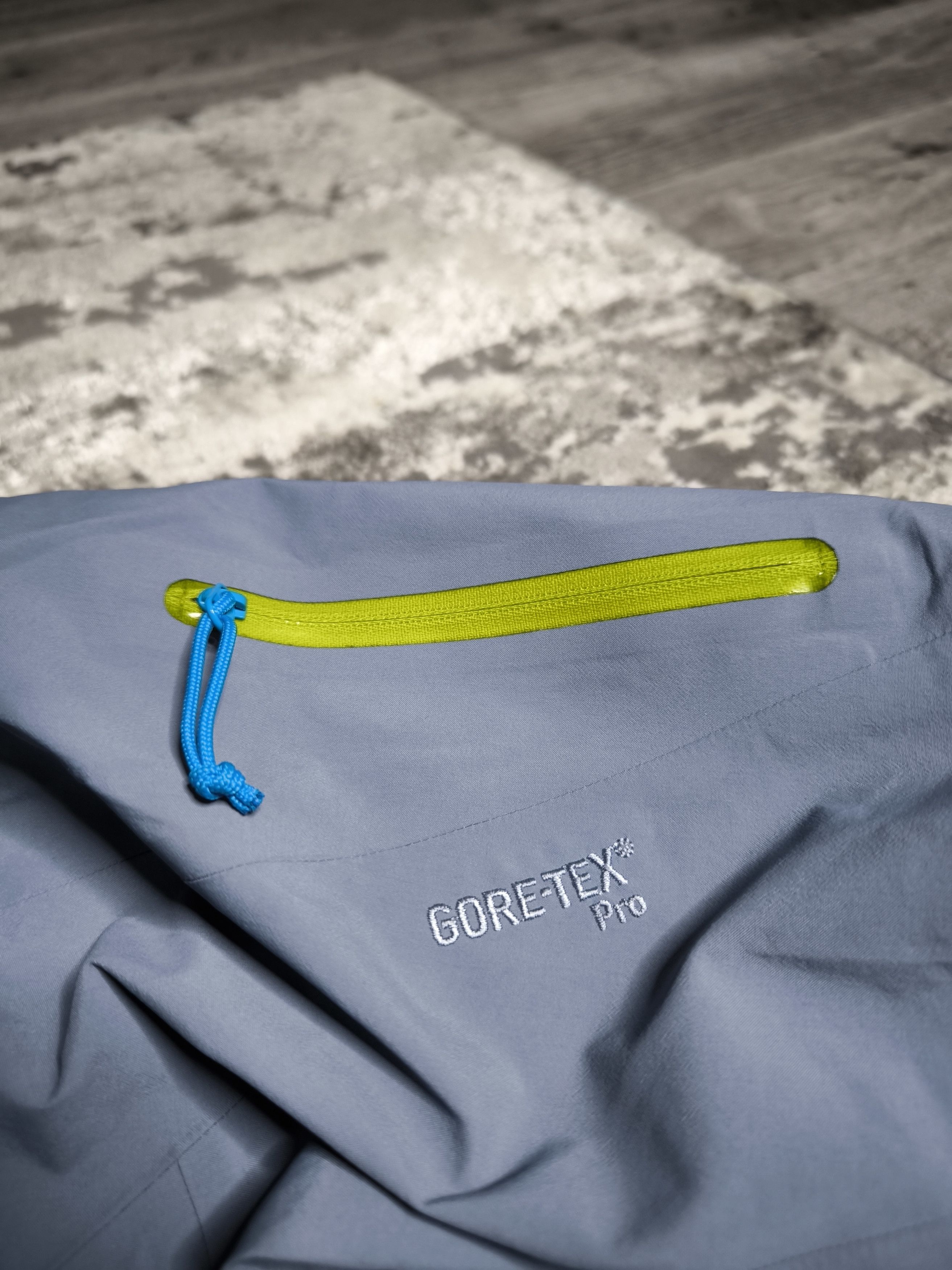 Arc'teryx Men's Arcteryx Alpha SV GORETEX PRO Jacket Size S Arc'teryx Size US S / EU 44-46 / 1 - 5 Thumbnail