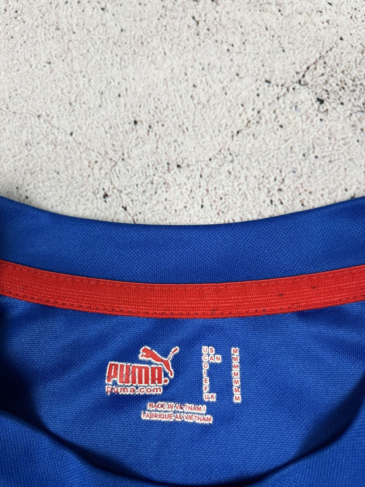 Puma ITALY NATIONAL FOOTBALL TRAINING JERSEY ITALIA PUMA,SIZE M Size US M / EU 48-50 / 2 - 4 Thumbnail