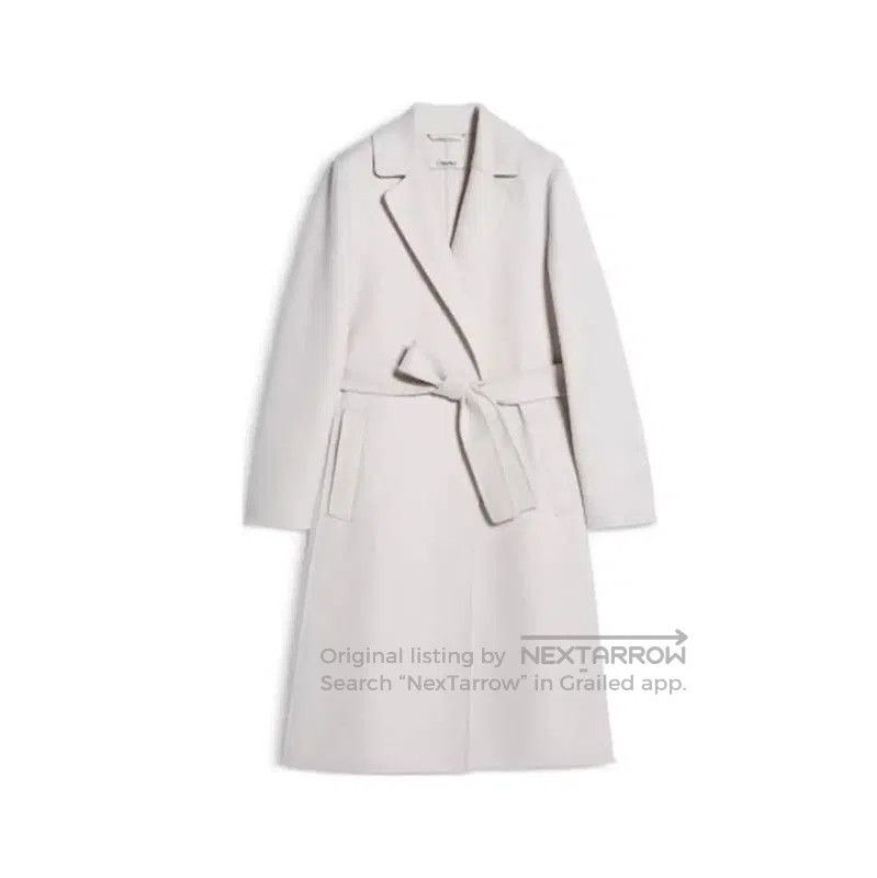 Max Mara MaxMara White Women's Coat for Elegant Styling . Size S / US 4 / IT 40 - 1 Thumbnail