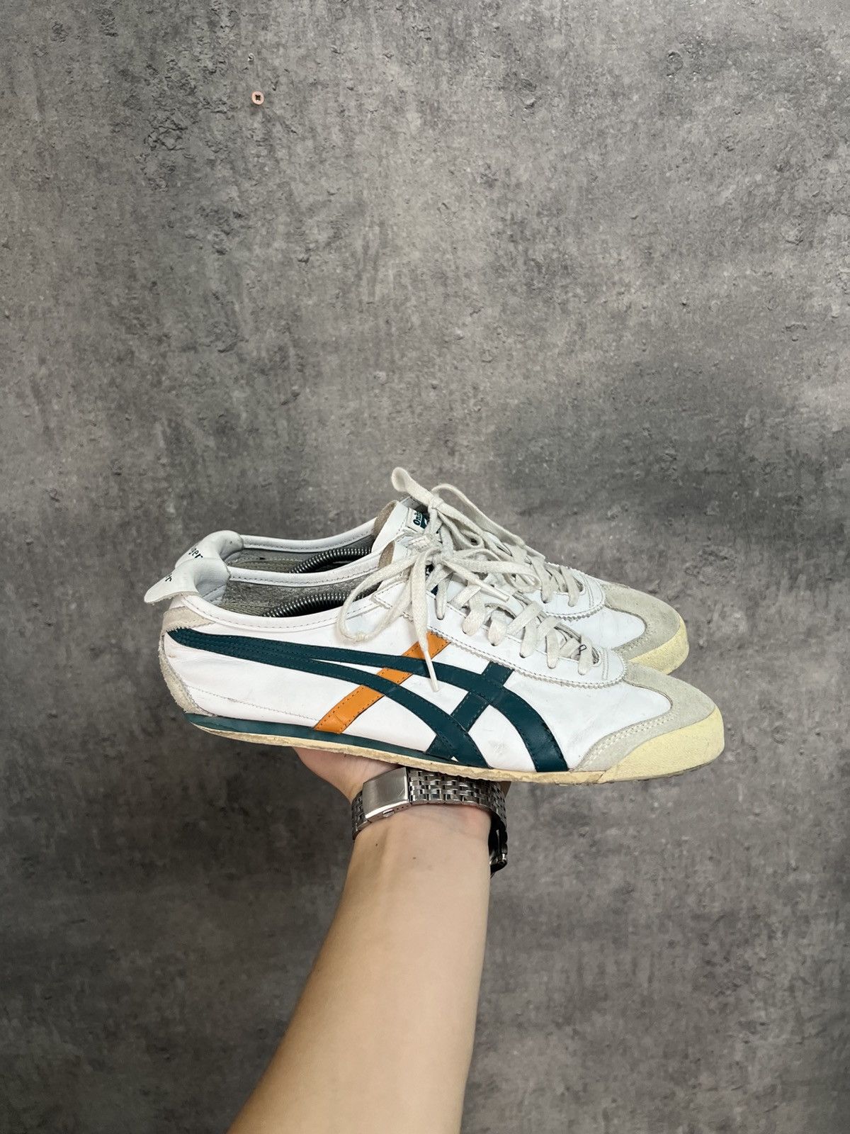 Asics x Temptation Vacation