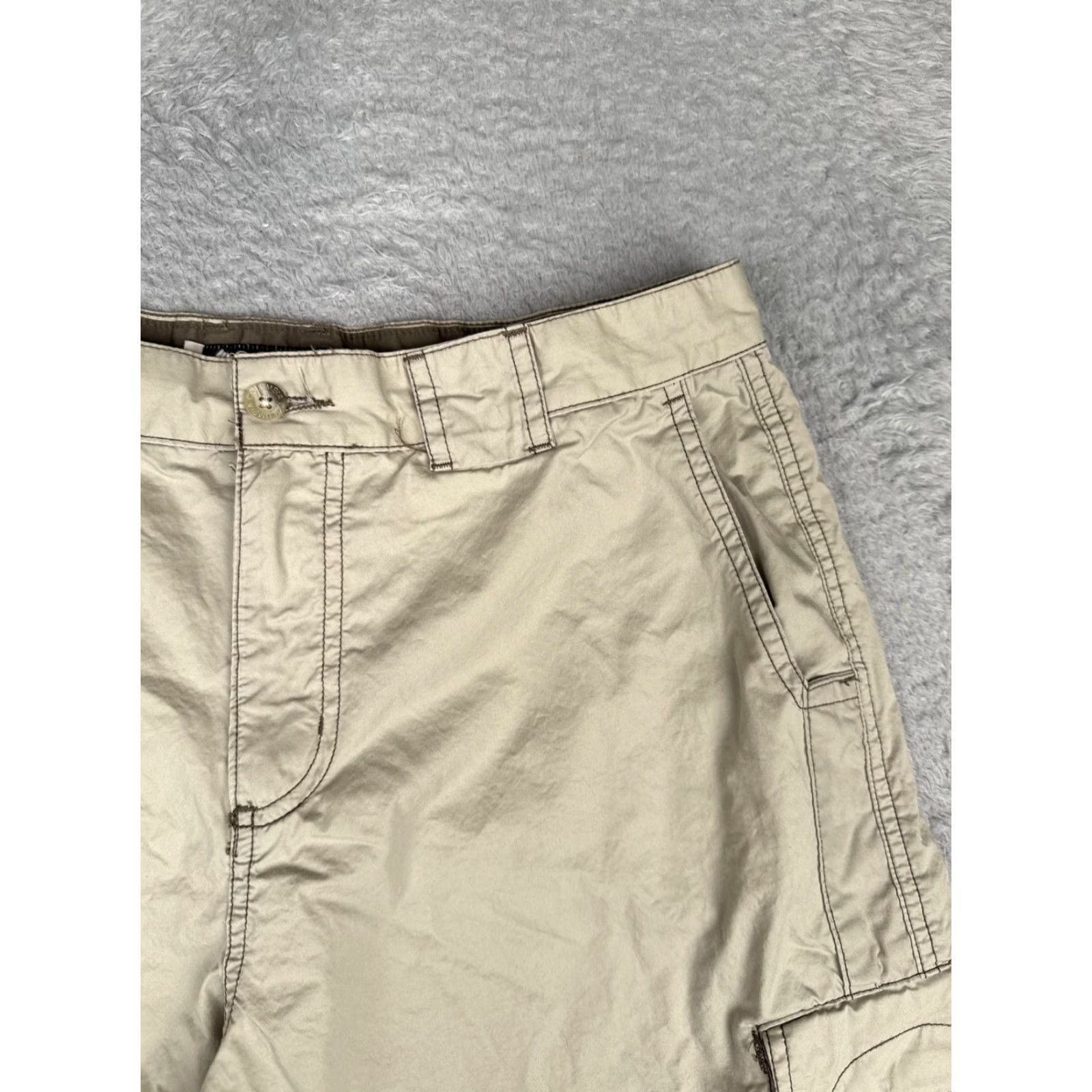 Vintage Columbia Cargo Shorts Womens 12 Beige Twill Hiking 8 Inseam Pockets Outdoor Size 34" / US 12 / IT 48 - 5 Thumbnail