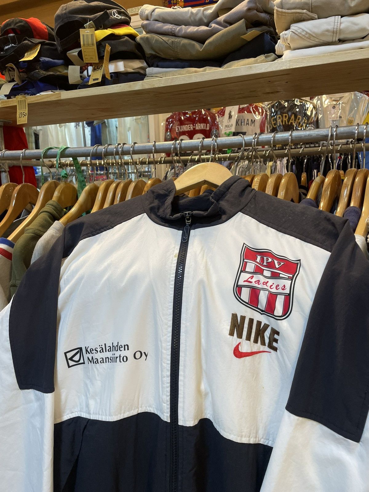 Nike Rare Vintage Nike Spell Out Jacket Size US L / EU 52-54 / 3 - 3 Thumbnail