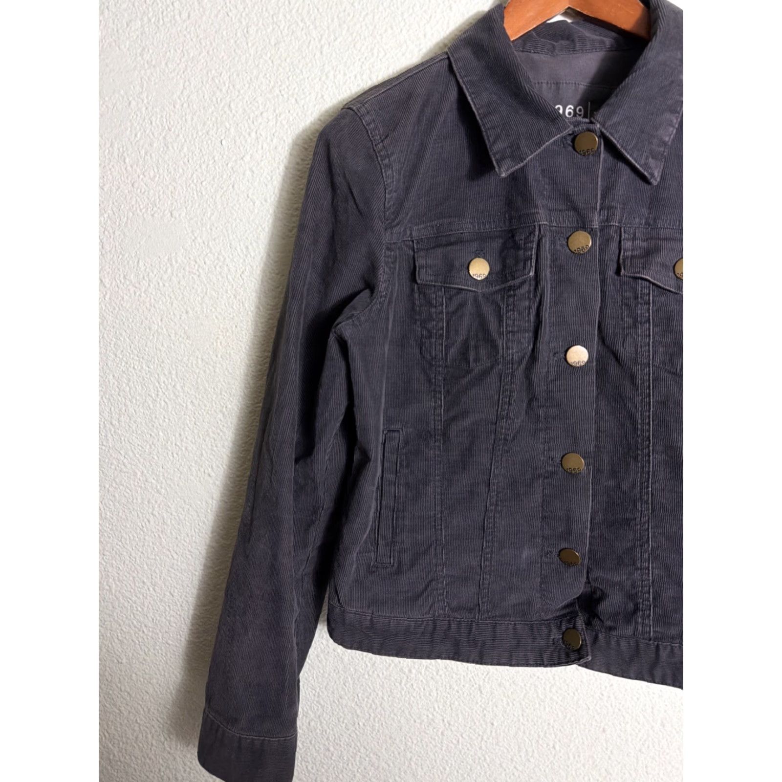 Gap GAP Corduroy Shirt Jacket Brown Long Sleeve Button Up Women's Size Medium Size M / US 6-8 / IT 42-44 - 2 Thumbnail