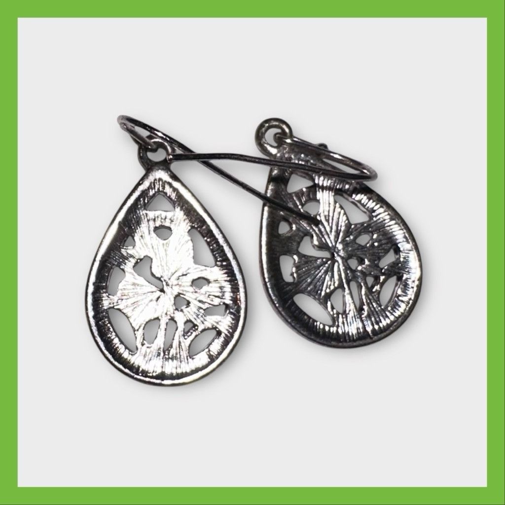 The Unbranded Brand × Vintage Women's Unbranded Silver Earrings Size ONE SIZE - 4 Thumbnail