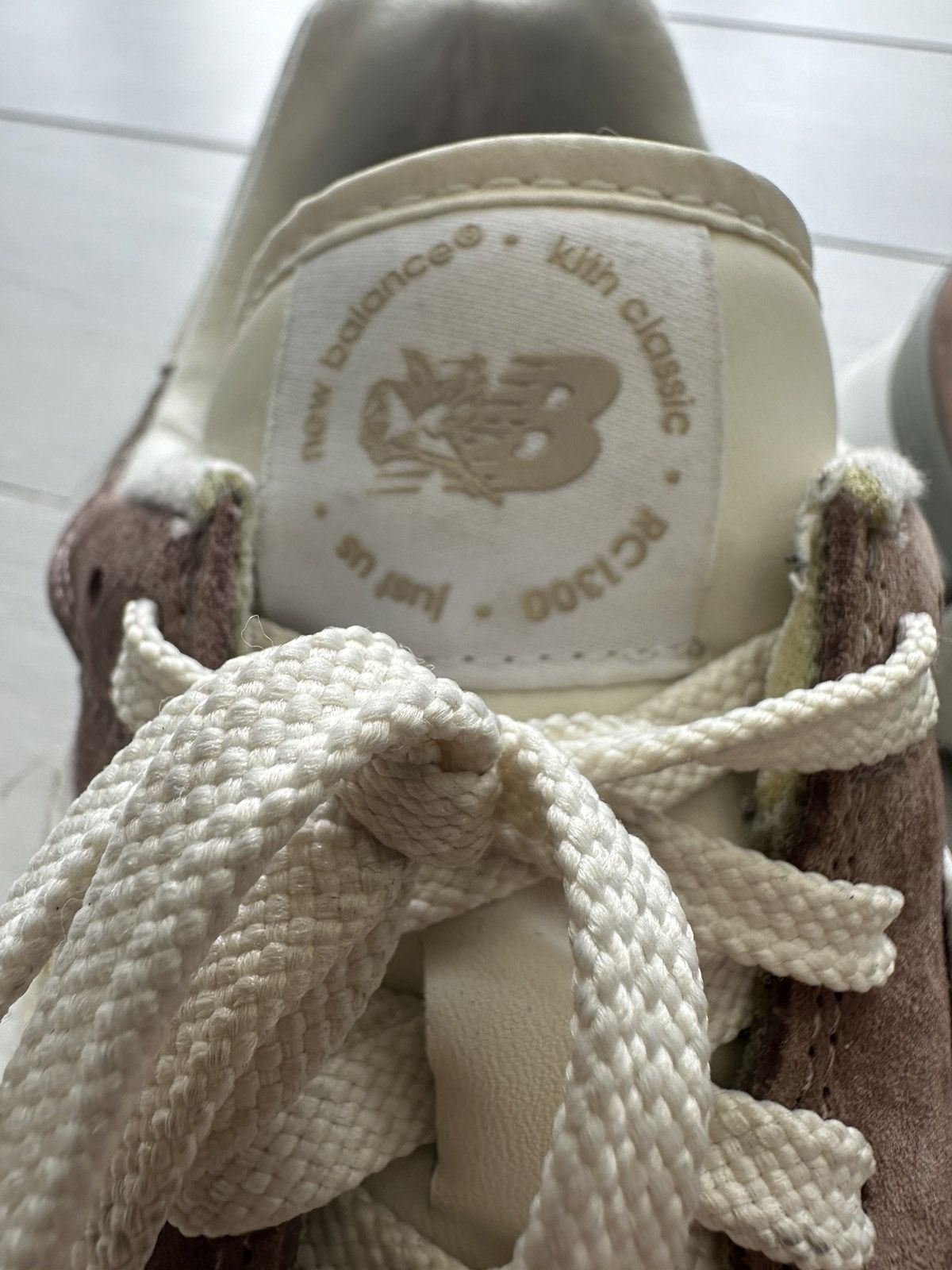 New Balance x Kith MS1300 10th Anniversary - Antler