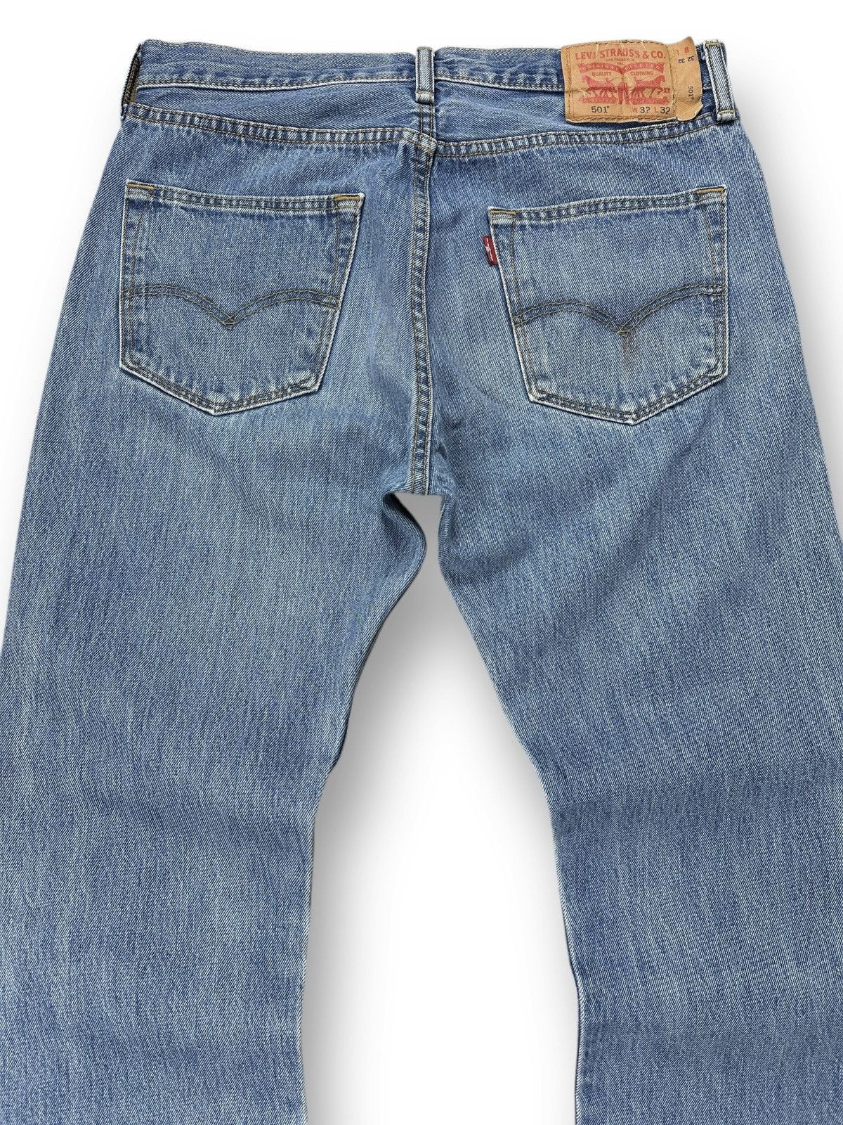 Levi's Vintage Levis 501 Jeans Washed Blue Denim Men’s Size W32 L32 Size US 32 / EU 48 - 3 Thumbnail
