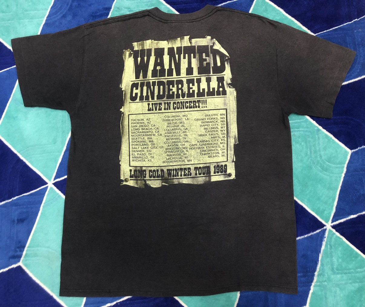 Vintage Vintage Cinderella shirt 1989 Wanted Cinderella Spring Ford Size US XL / EU 56 / 4 - 3 Thumbnail