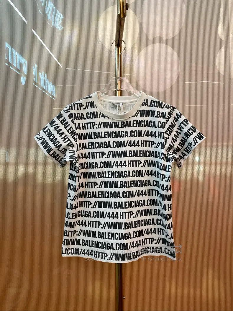 Balenciaga Balenciaga Fully Printed Letter T-Shirt Size US S / EU 44-46 / 1 - 1 Thumbnail