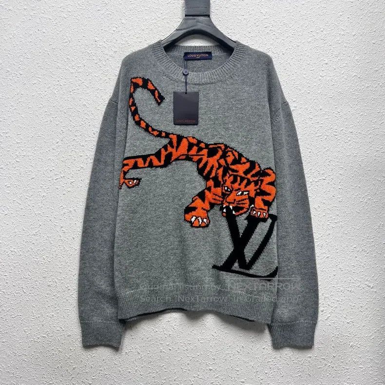Louis Vuitton Louis Vuitton Mountain Tiger Cashmere Knitted LOGO Long-Sl Size US M / EU 48-50 / 2 - 1 Thumbnail