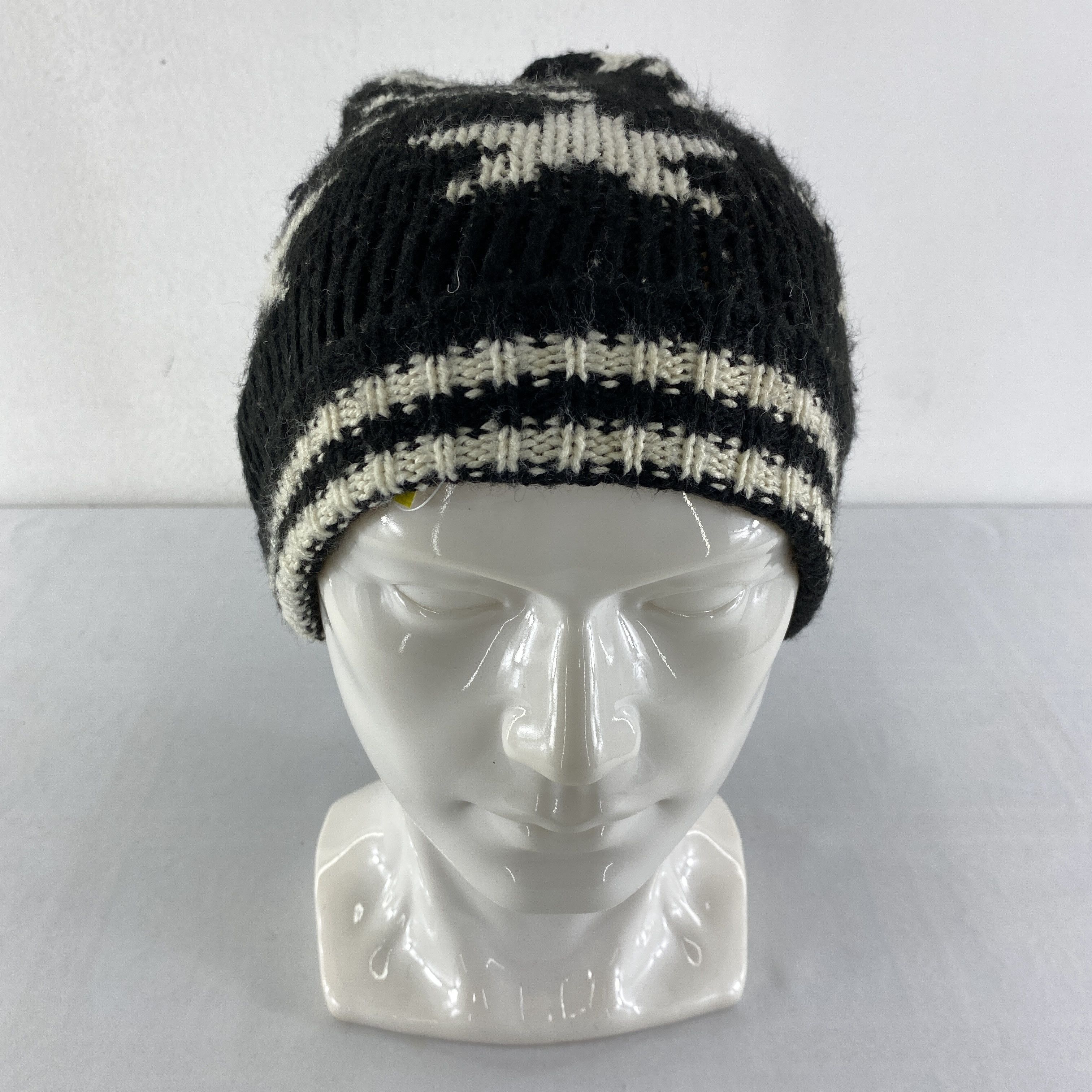 Japanese Brand Skulls Design Snow Cap Hat Beanie -BN594 Size ONE SIZE - 1 Thumbnail