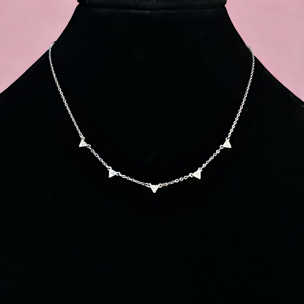 White House Black Market WHBM paved triangle rhinestone link necklace Size ONE SIZE - 1 Thumbnail