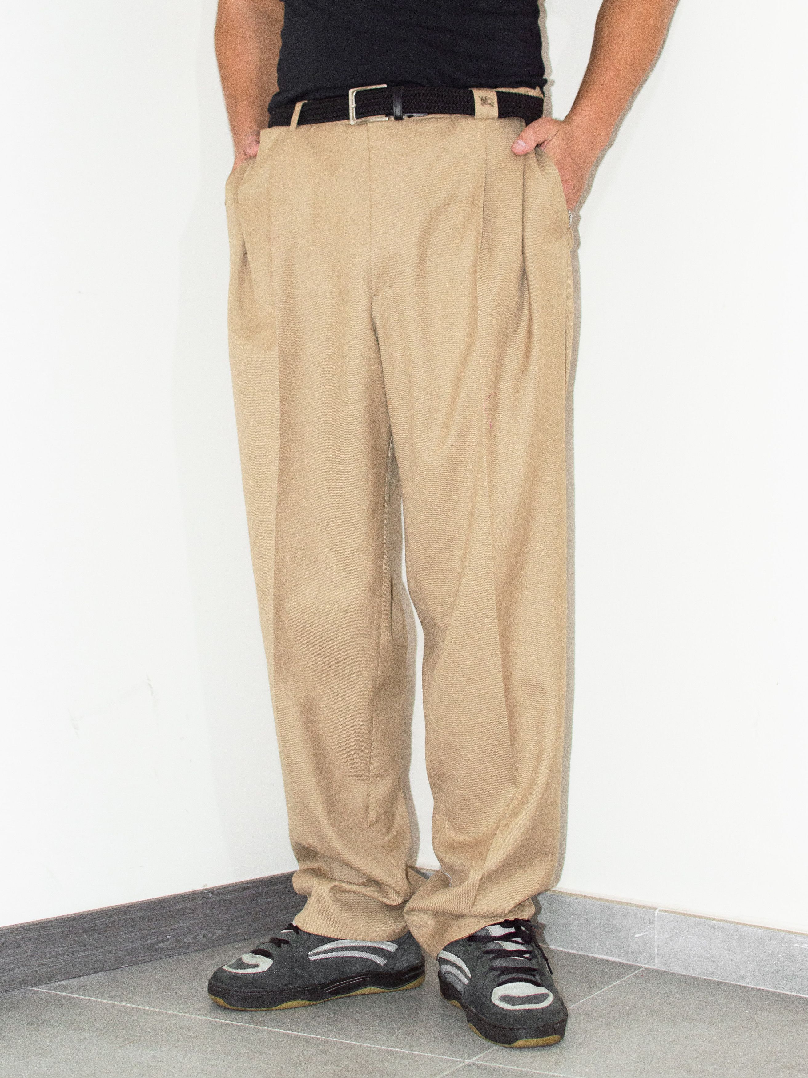 Burberry × Vintage 90s Burberry Beige pleated Relaxed Fit Chino Trousers Size US 40 / EU 56 - 1 Thumbnail
