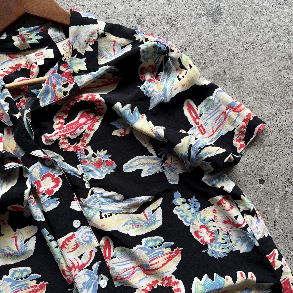 Designer × Levi's Levi’s Open Collar Shirt SS Pattern Palm Beach Hawaiian Size L / US 10 / IT 46 - 7 Thumbnail