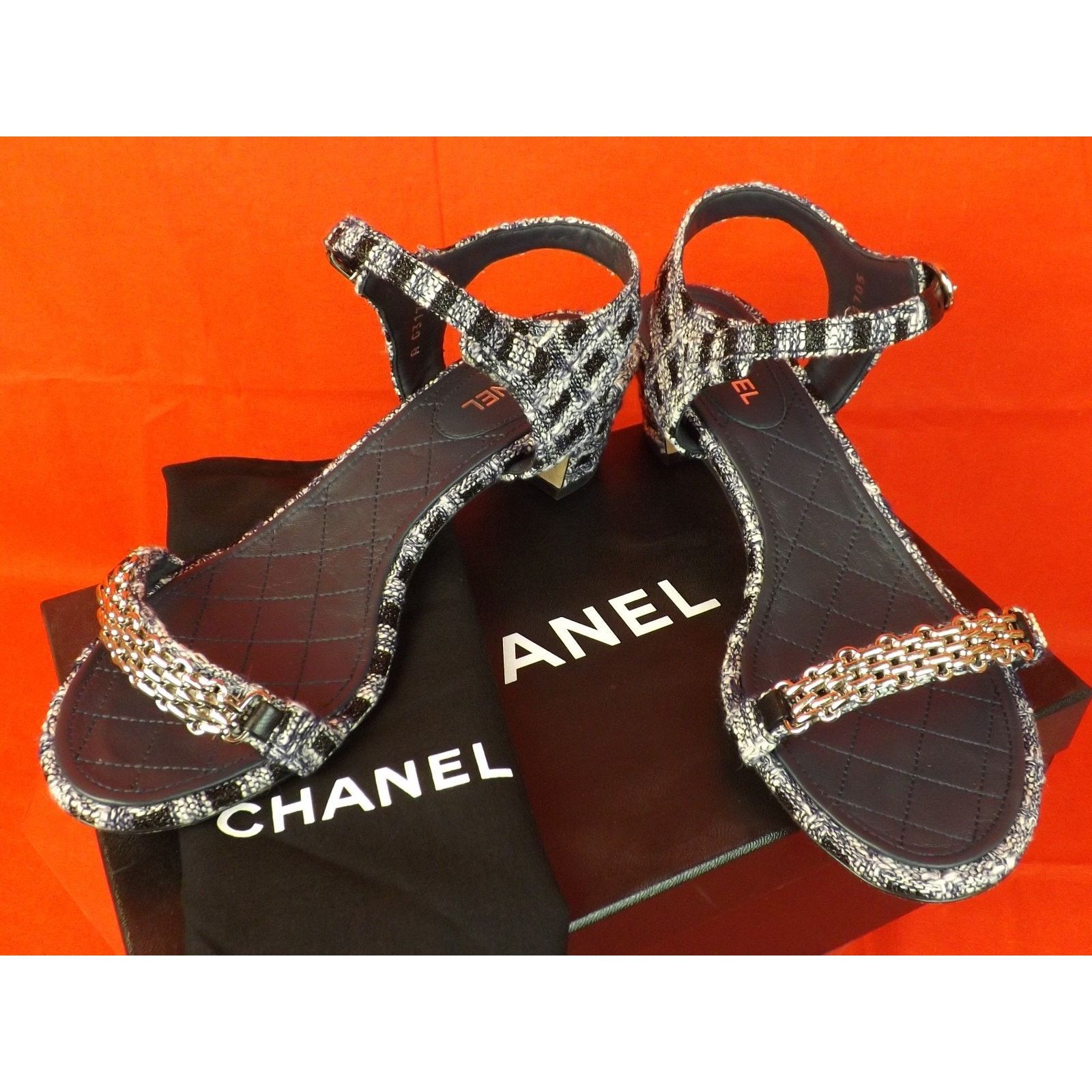 Chanel CHANEL BLUE TWEED GOLD CHAIN CC PEARLS SANDALS PUMPS 38.5 Size US 8.5 / IT 38.5 - 8 Thumbnail