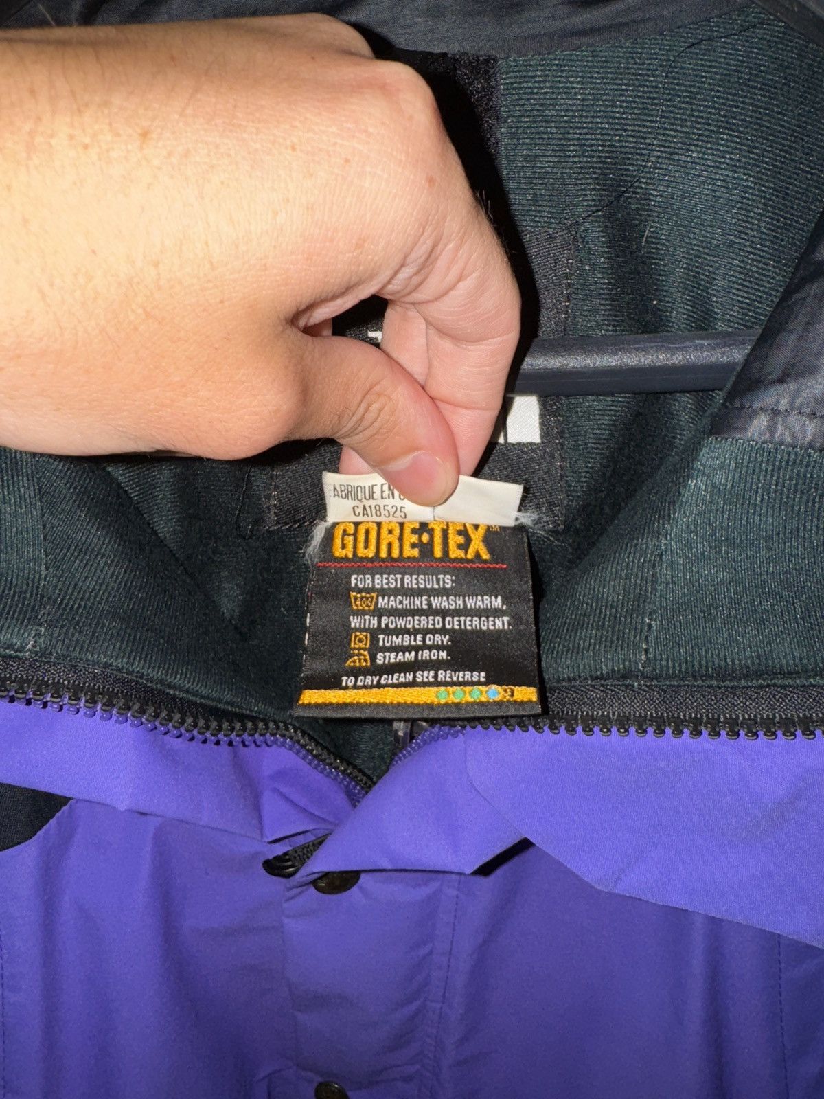 The North Face Mountain Gore-Tex retro jacket Size US M / EU 48-50 / 2 - 3 Thumbnail
