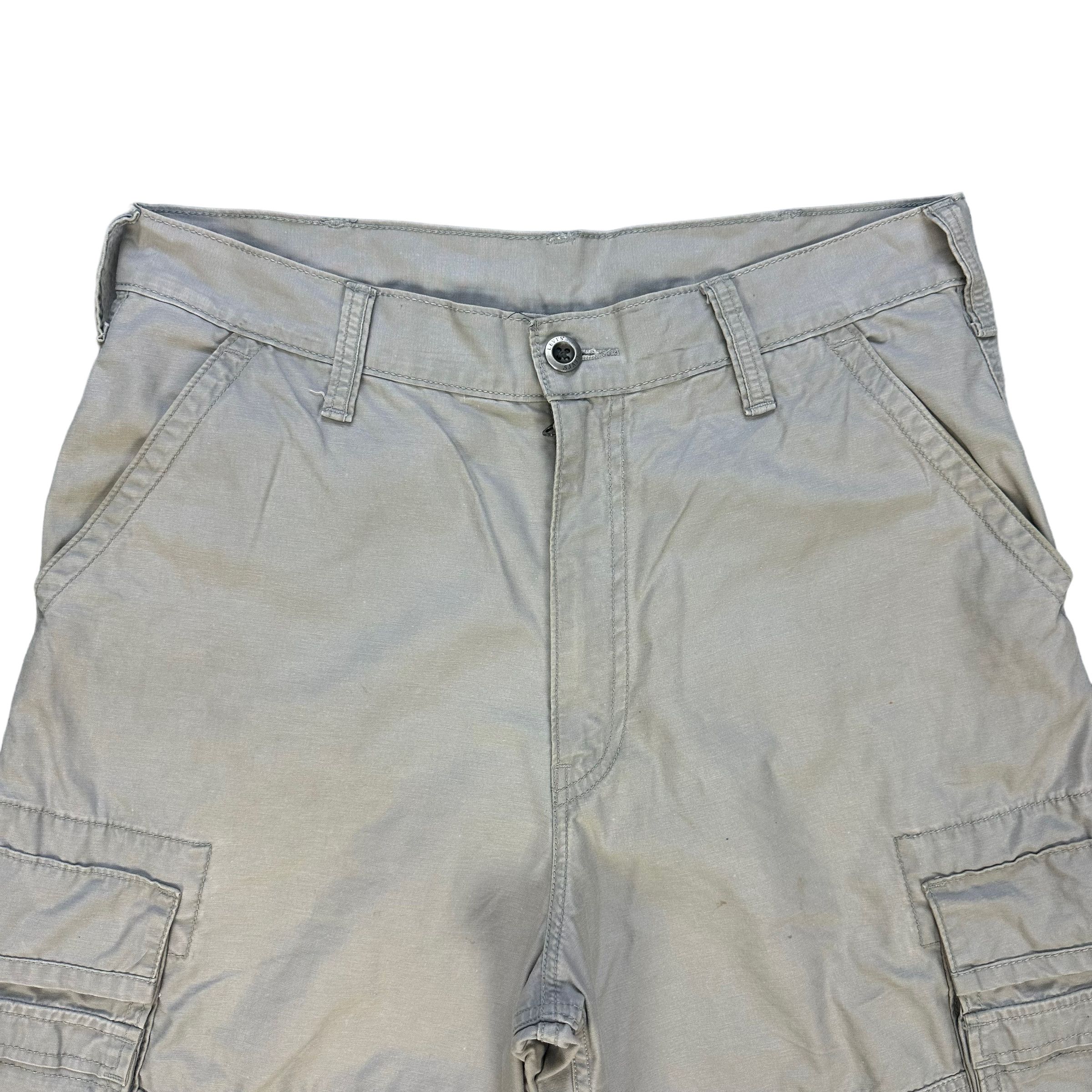 Levi's LEVIS CARGO SHORTS PANT #8517-012 Size US 36 / EU 52 - 2 Thumbnail