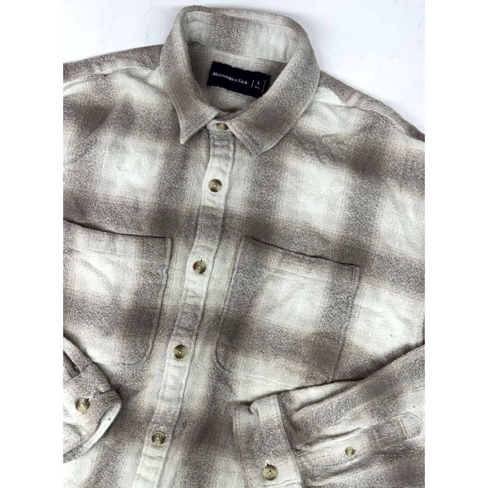 Abercrombie & Fitch Abercrombie & Fitch Plaid Heavy Flannel Shirt Jacket Shacket Beige Mens LT Button-Up Long Sleeve Pocketed Lightweight? No, heavyweight. Size US L / EU 52-54 / 3 - 2 Thumbnail
