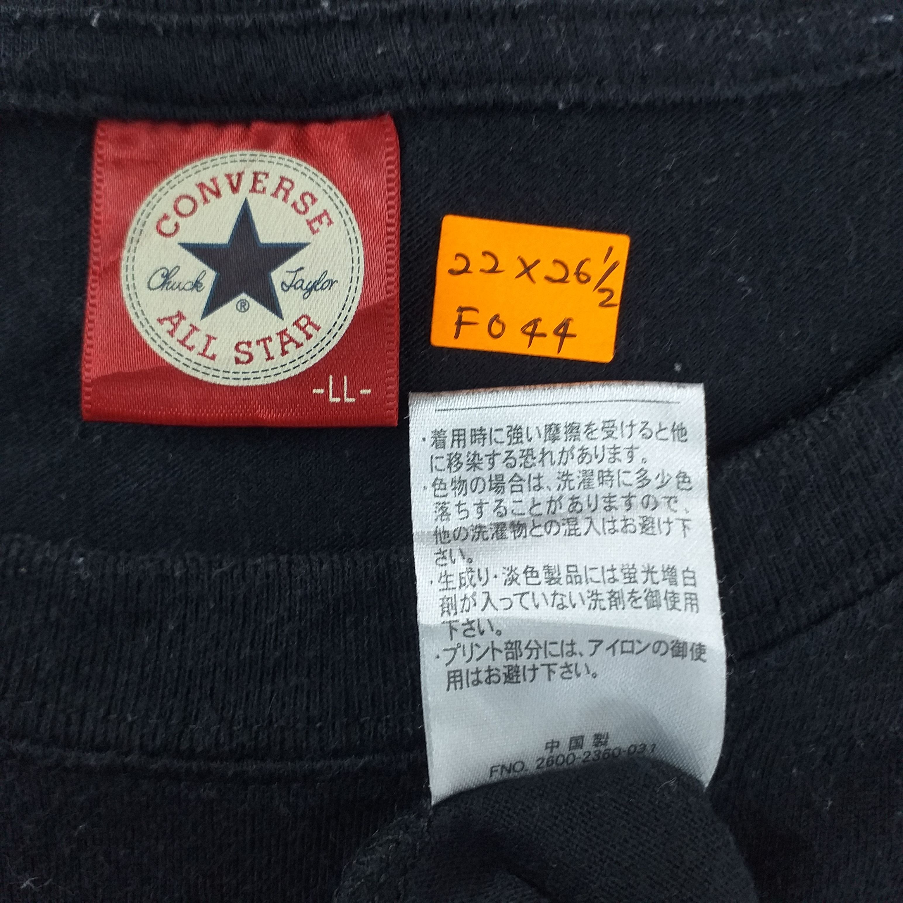 Converse Vintage Converse Chuck Taylor Large Tshirt -F044 Size US L / EU 52-54 / 3 - 5 Thumbnail