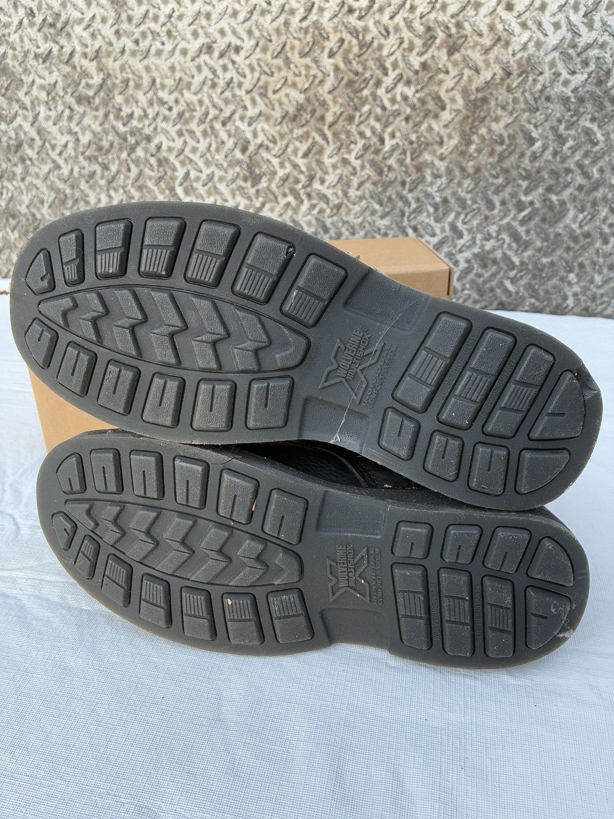 Wolverine Wolverine MultiShox 6" Black Leather Work Chukka Boot 9.5 Size US 9.5 / EU 42-43 - 4 Thumbnail