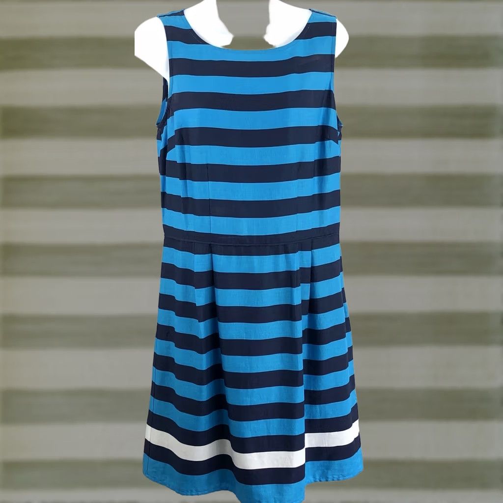 Tommy Hilfiger Tommy Hilfiger Sleeveless Tank Dress 10 Blue Stripe Pleated Drop Waist Sheath Shirt Dress Womens Size L / US 10 / IT 46 - 1 Thumbnail