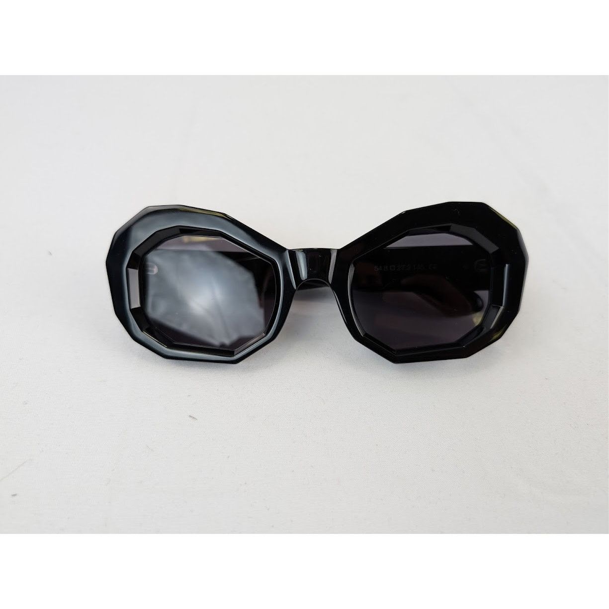 Amiri o1rshd1 Q:2 / Size: OS / Honey Comb Sunglasses in Black Size ONE SIZE - 2 Thumbnail