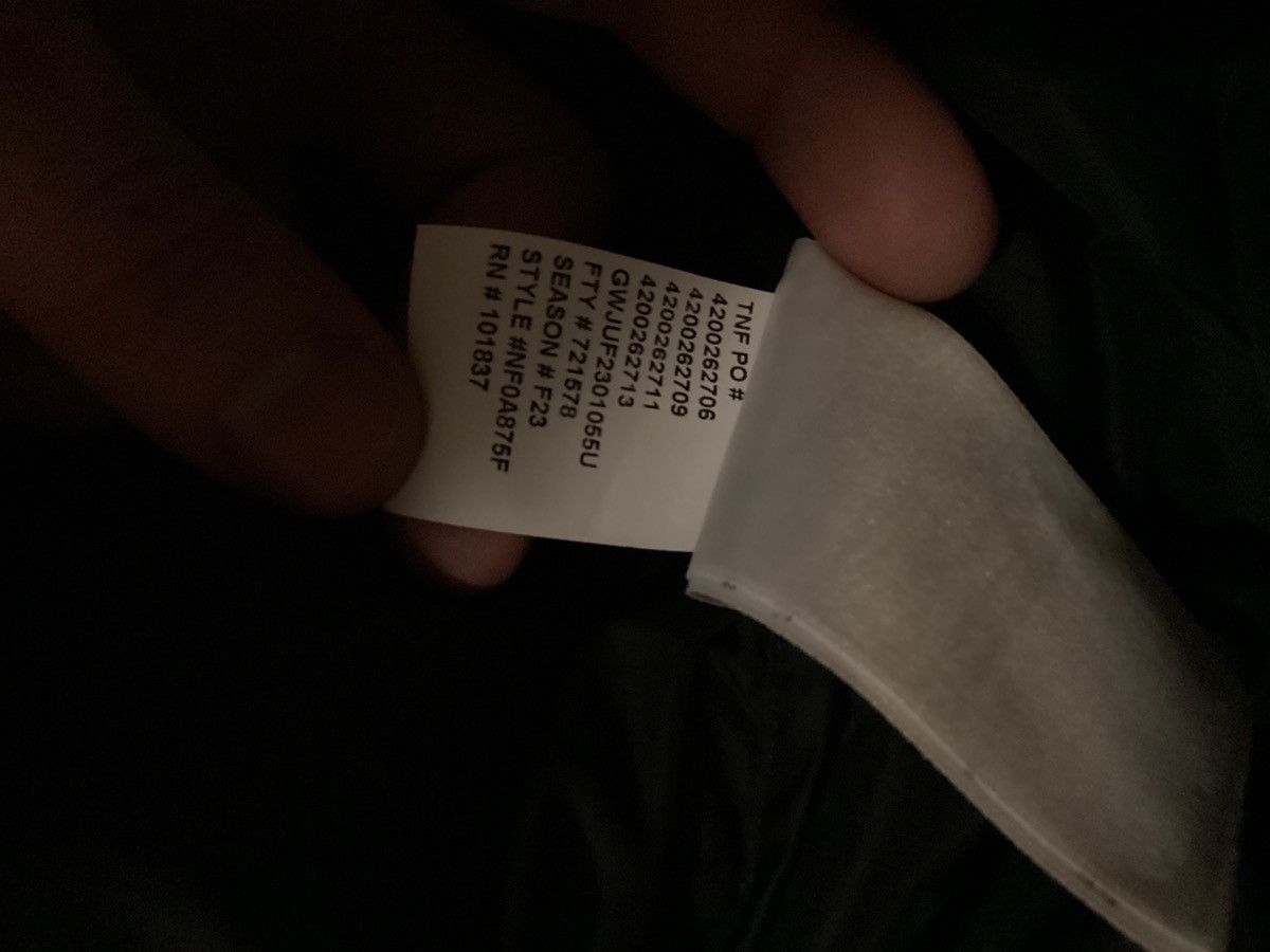 Supreme × The North Face Split nupste jacket Size US S / EU 44-46 / 1 - 10 Thumbnail