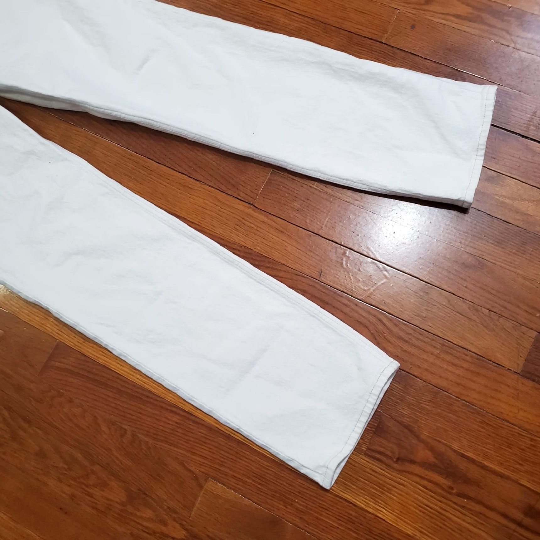 Abercrombie & Fitch Abercrombie & Fitch Jeans Womens 28 White 90s Straight Ultra High Rise Denim Size 28" / US 6 / IT 42 - 6 Thumbnail