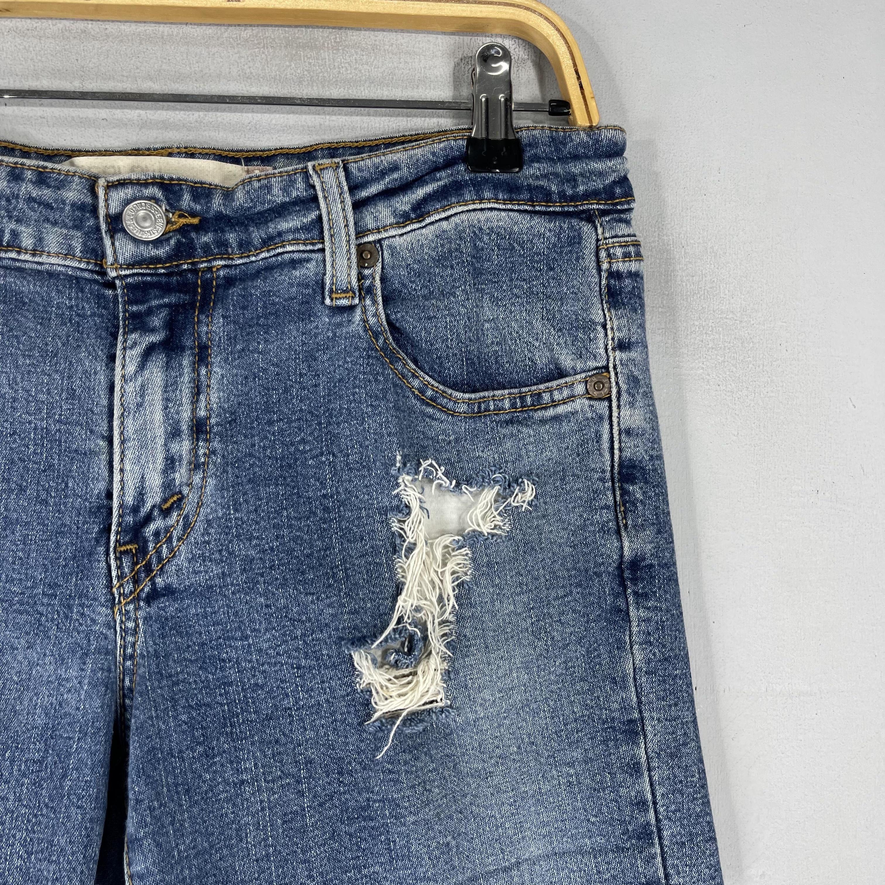 Levi's W31 Vintage Distressed Levis 518 Thigh Ripped Cutoff Denim Size 31" - 2 Thumbnail