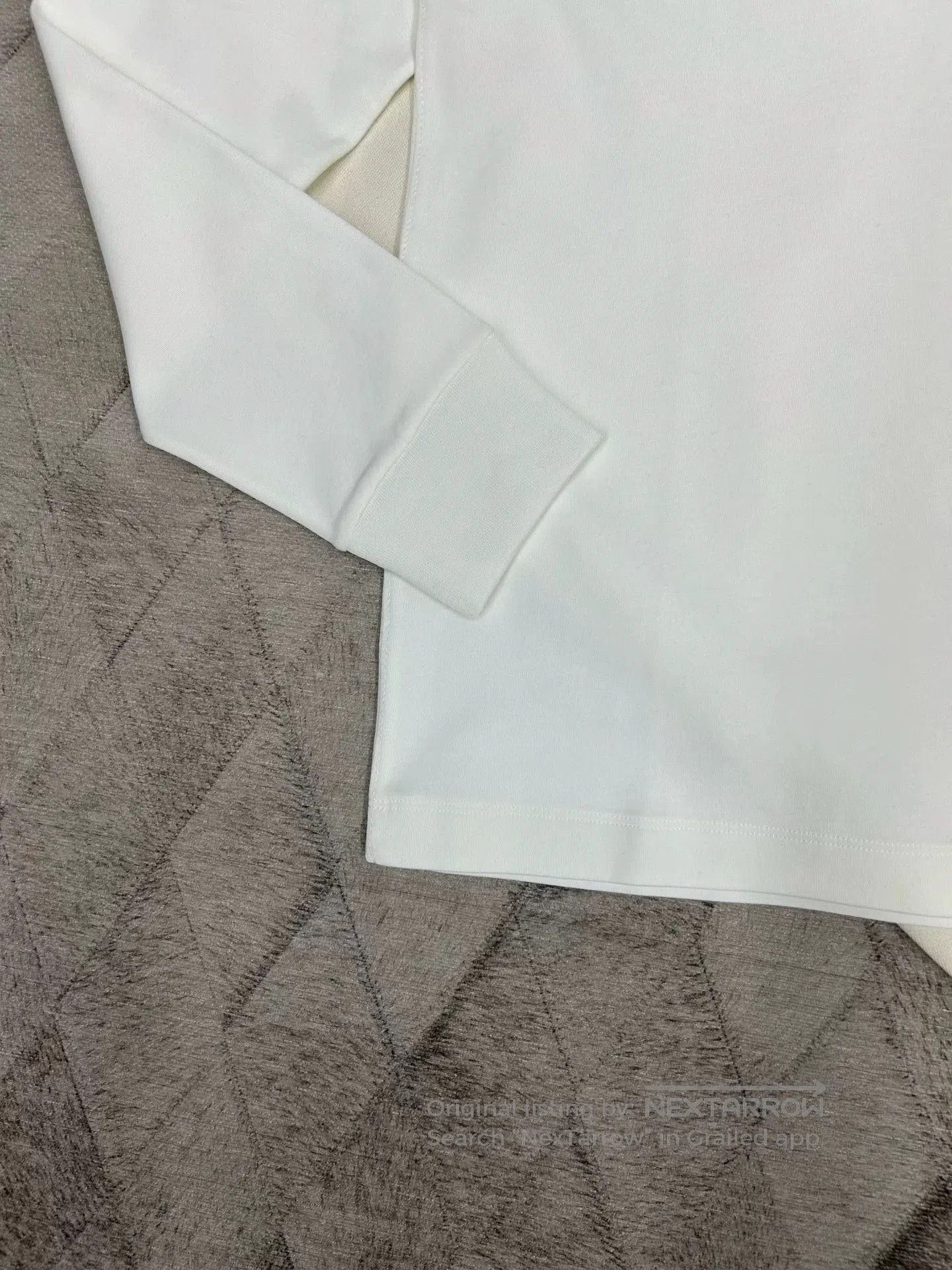 Louis Vuitton Louis Vuitton Classic Logo Collar Hoodie. Size US L / EU 52-54 / 3 - 5 Thumbnail