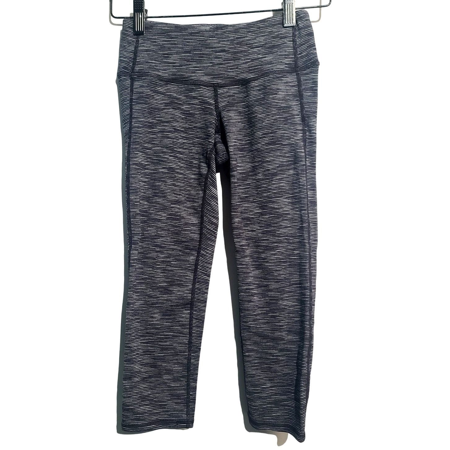 Athleta ATHLETA Energy Chaturanga Capri Leggings Size 24" / US 00 / IT 34 - 2 Thumbnail