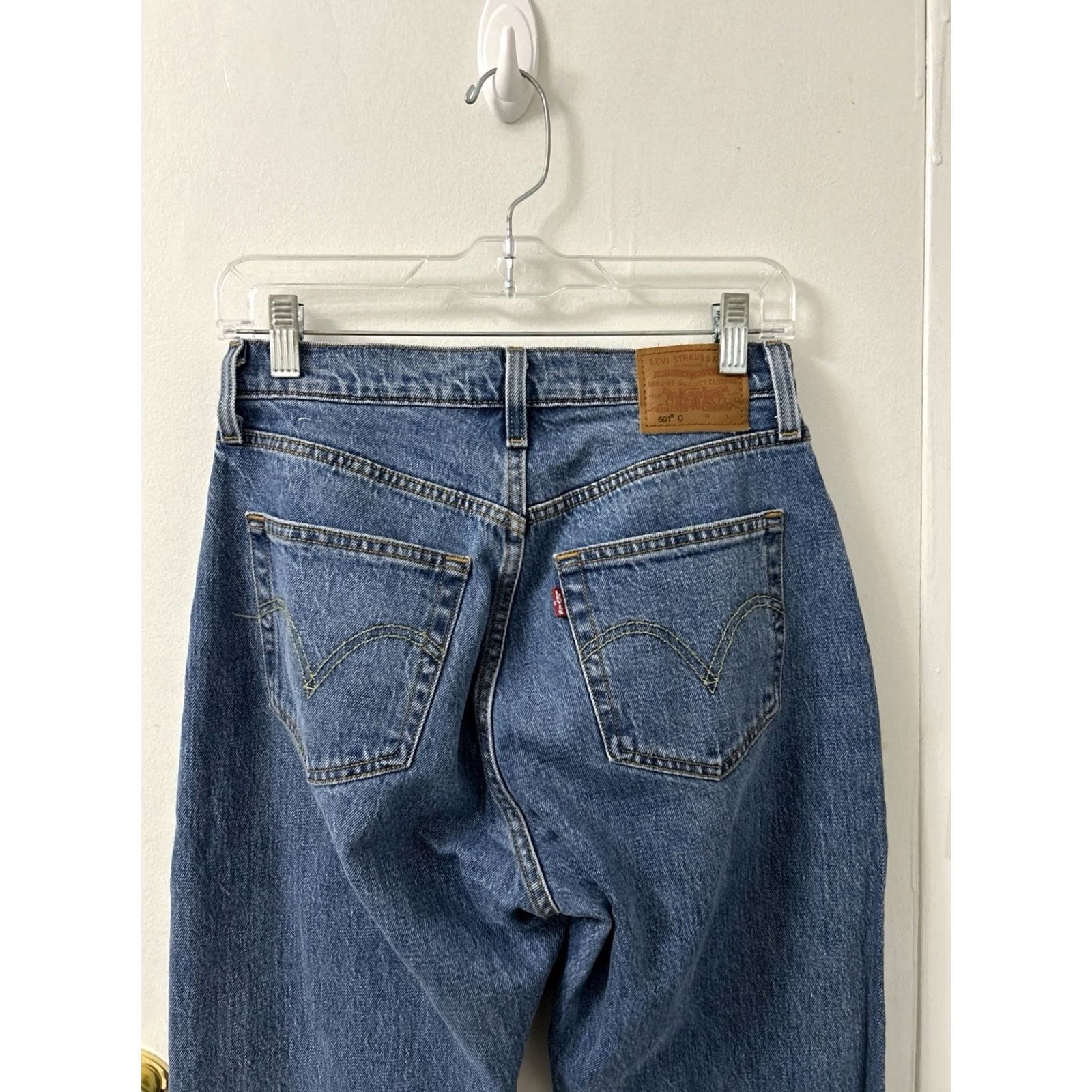 Vintage Levi Strauss 501 Curve Jeans Womens 27x32 Blue Wash High Rise Straight Leg Slim Regular Denim Button Fly NWT Size 27" / US 4 / IT 40 - 6 Thumbnail