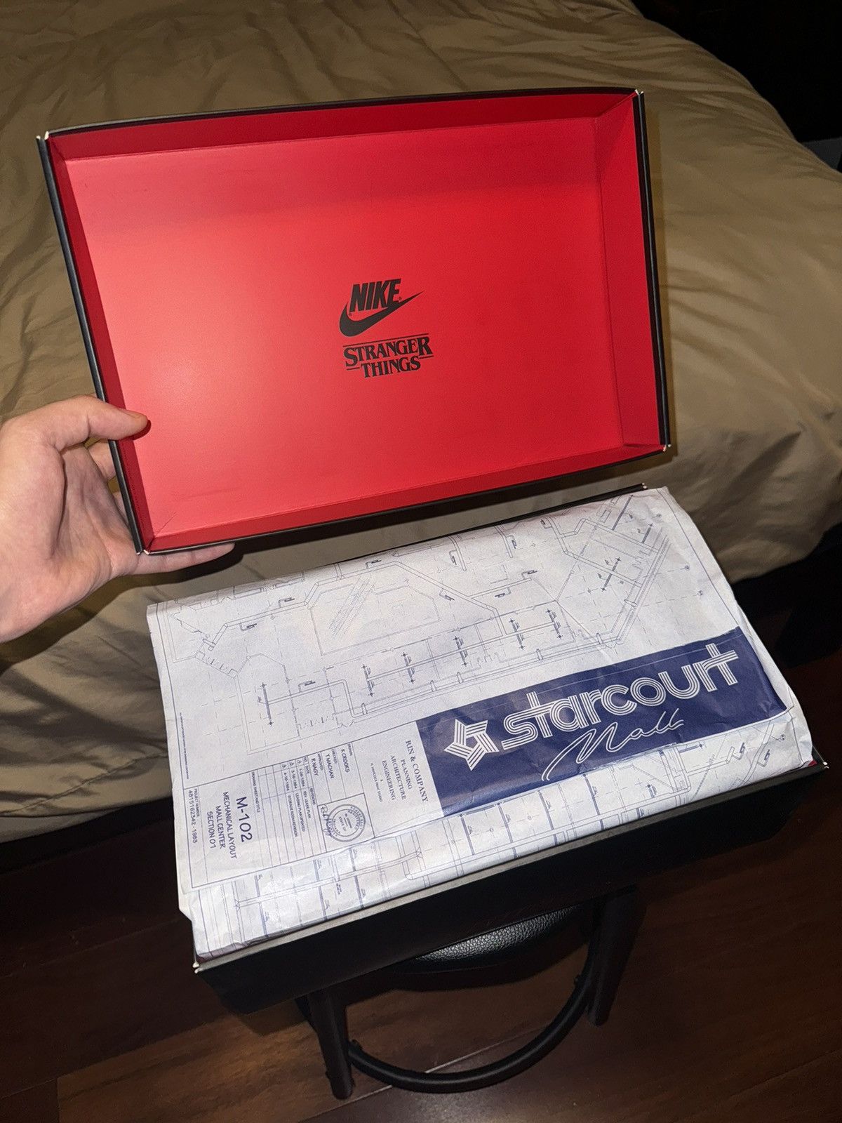 Nike Nike x Stranger Things "Upside Down" Air Tailwind (Size10.5) Size US 10.5 / EU 43-44 - 8 Thumbnail