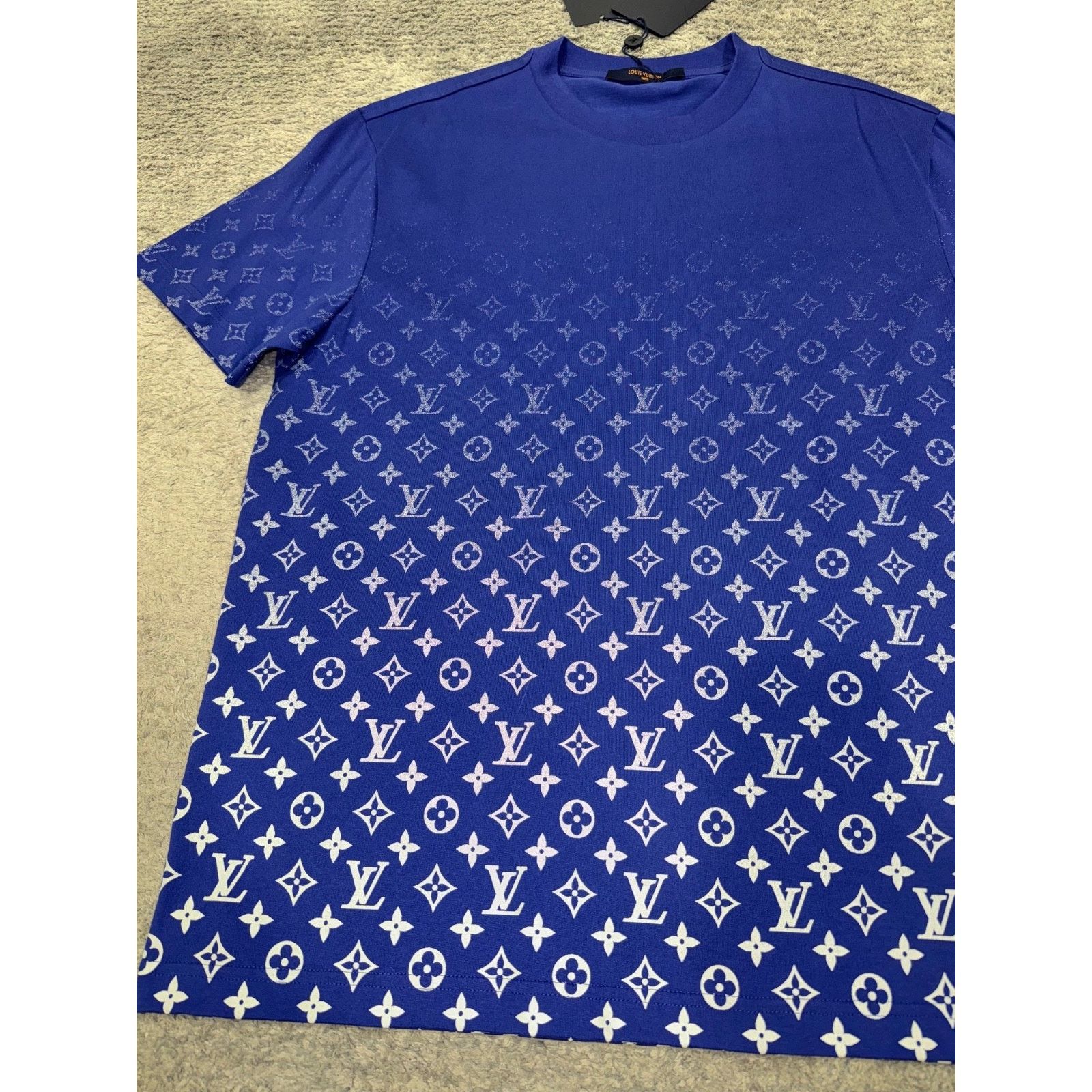 Louis Vuitton Louis Vuitton Gradient Short Sleeve T-Shirt Large L Size US L / EU 52-54 / 3 - 9 Thumbnail