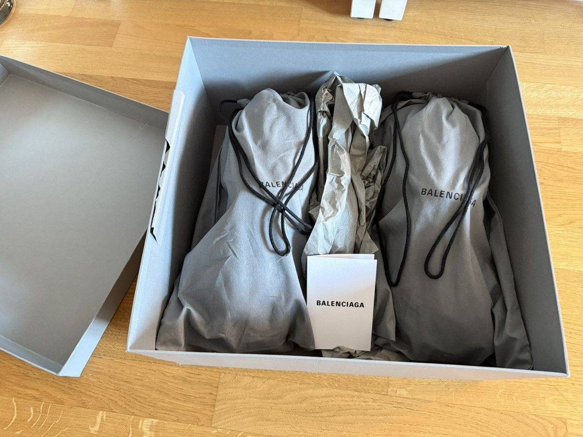 Balenciaga Balenciaga Hardcrocs Size US 12 / EU 45 - 19 Thumbnail