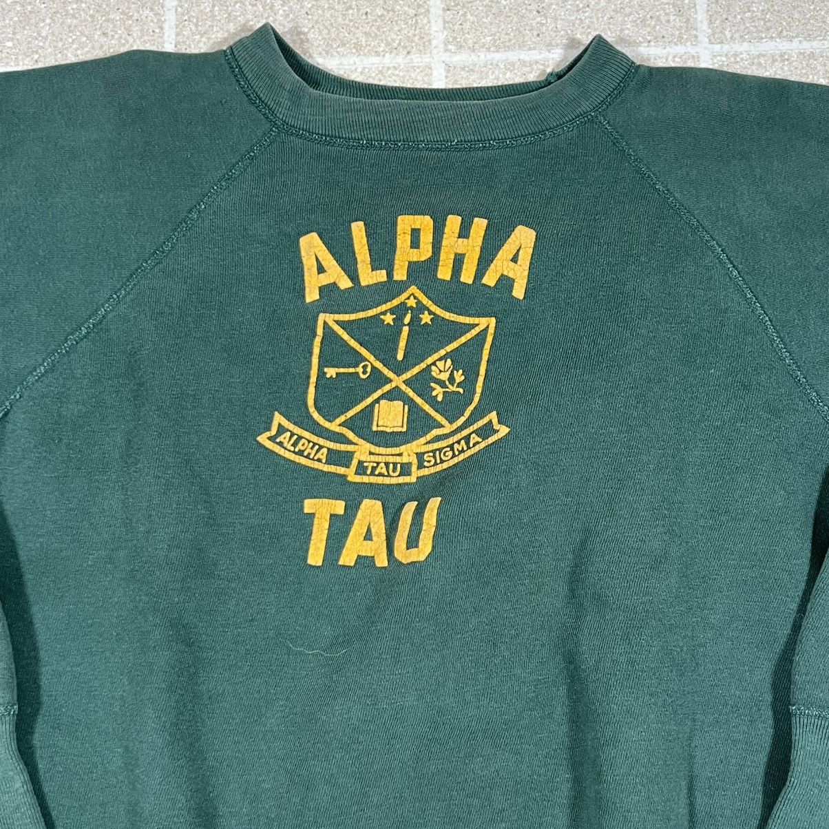 Champion Vintage 50s 60s Champion Running Man Sorority Sweatshirt Size US L / EU 52-54 / 3 - 2 Thumbnail