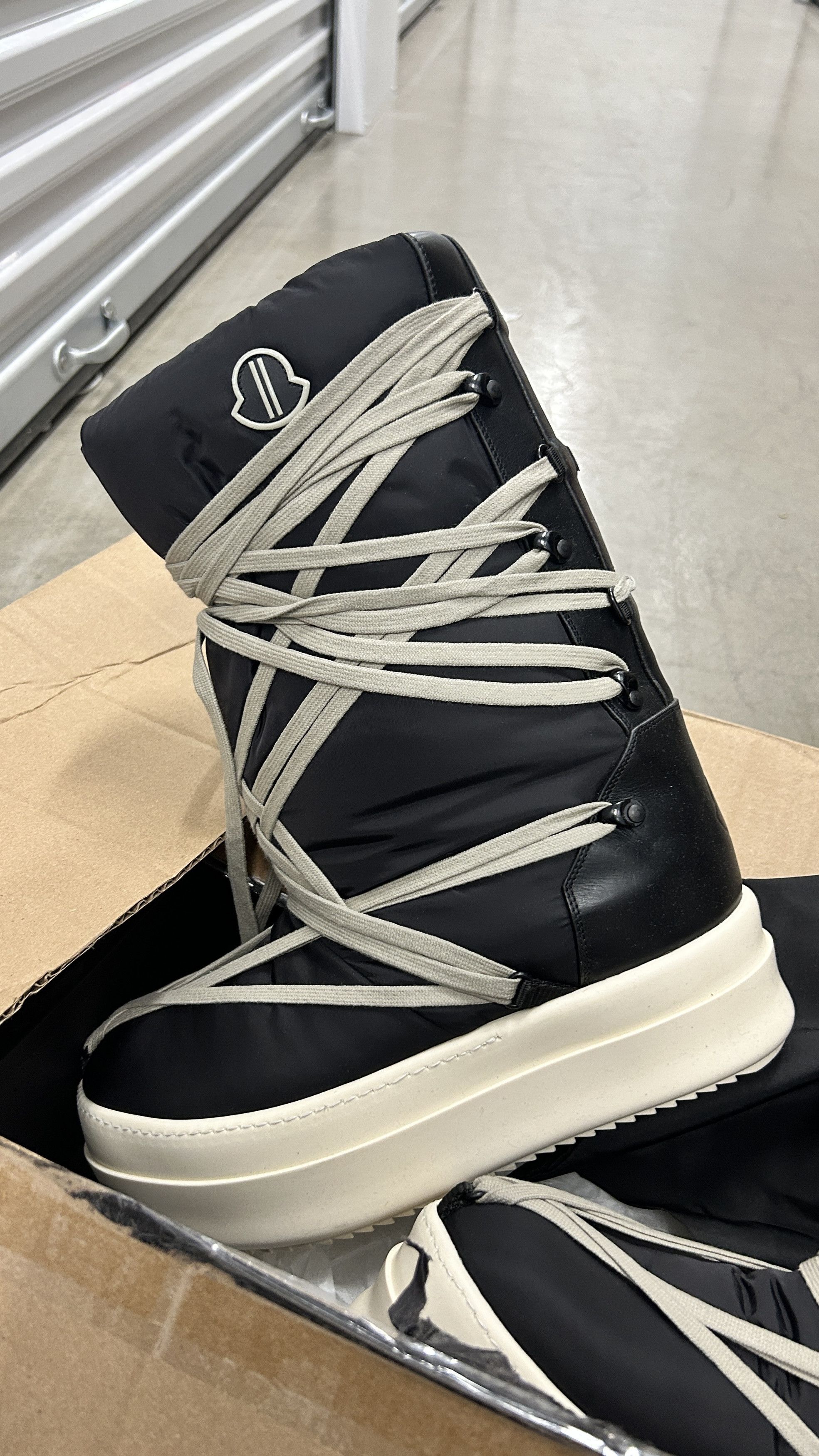 Moncler × Rick Owens FW23 BIGROCKS IN BLACK HEAVY size EU 43 / US 10 Size US 10 / EU 43 - 8 Thumbnail