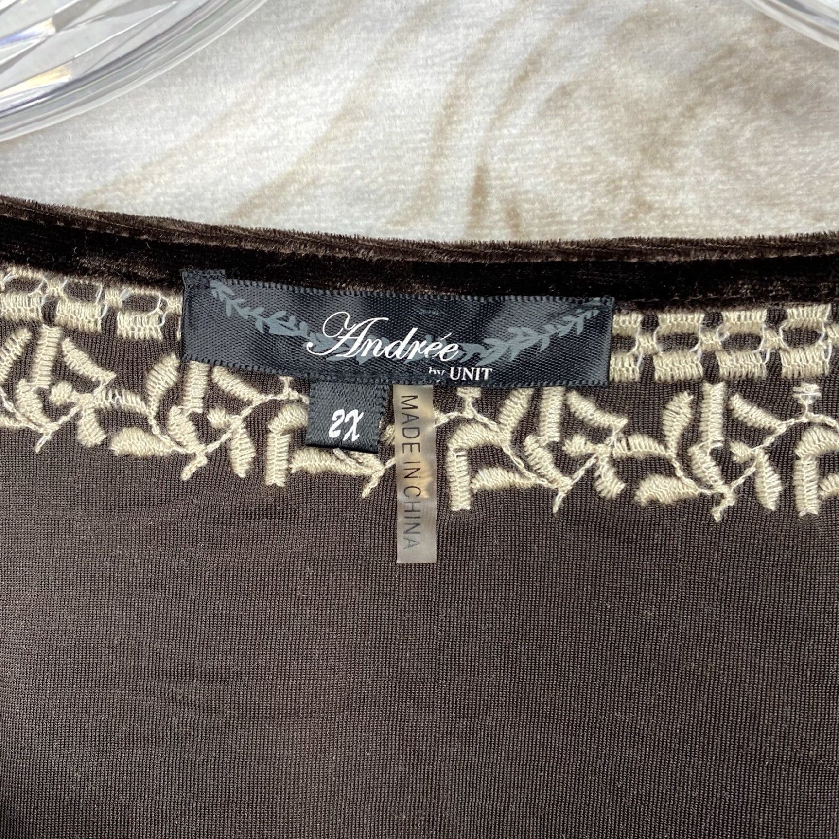 Vintage Andree By Unit Tunic Top Womens 2X Brown Velvet Embroidered Floral Bohemian 3/4 Sleeve Casual Blouse Shirt XS? Size XXL / US 16-18 / IT 52-54 - 5 Thumbnail