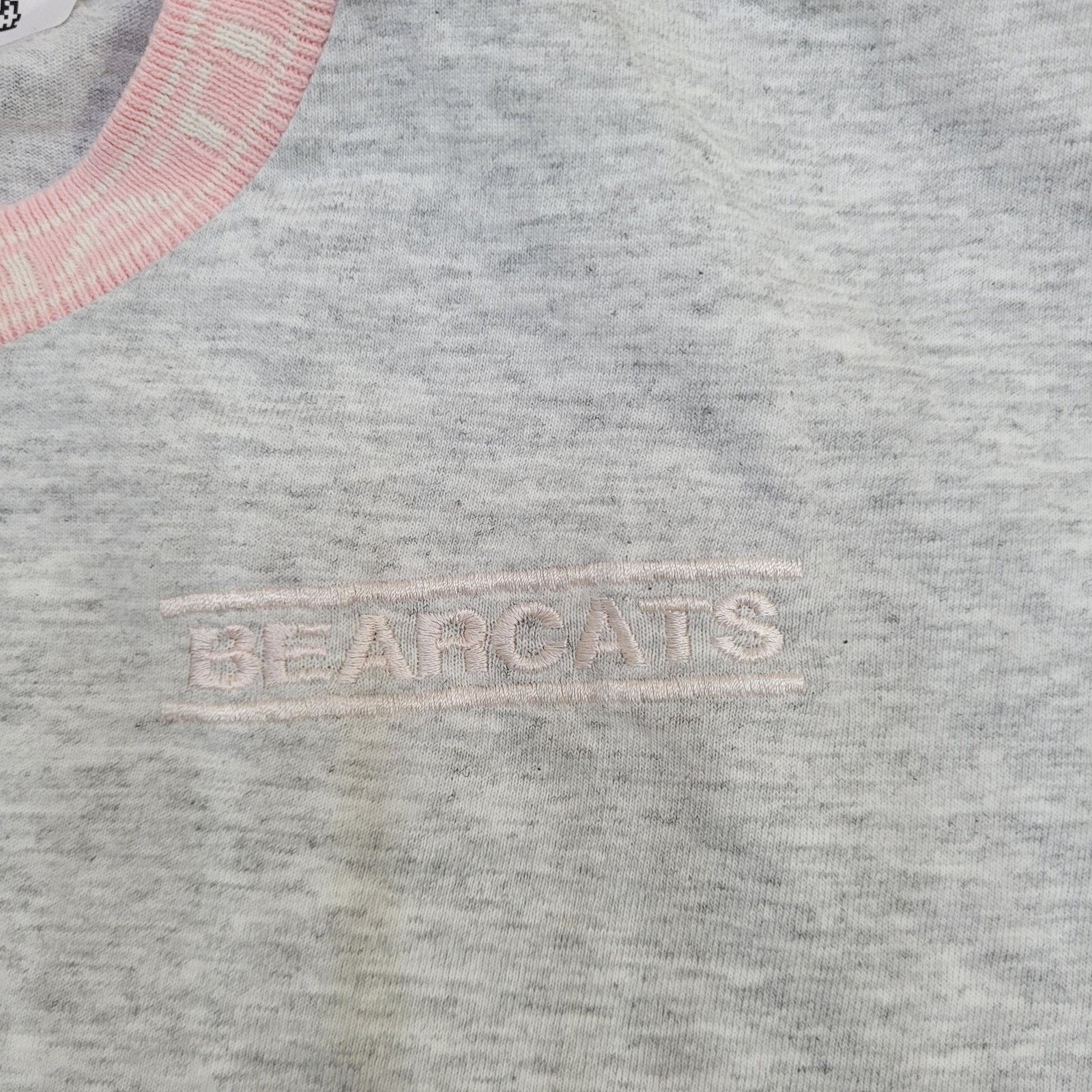 Other VTG Cincinnati Bearcats Tribal Ringer Shirt L Gray Pink USA Size US L / EU 52-54 / 3 - 7 Thumbnail